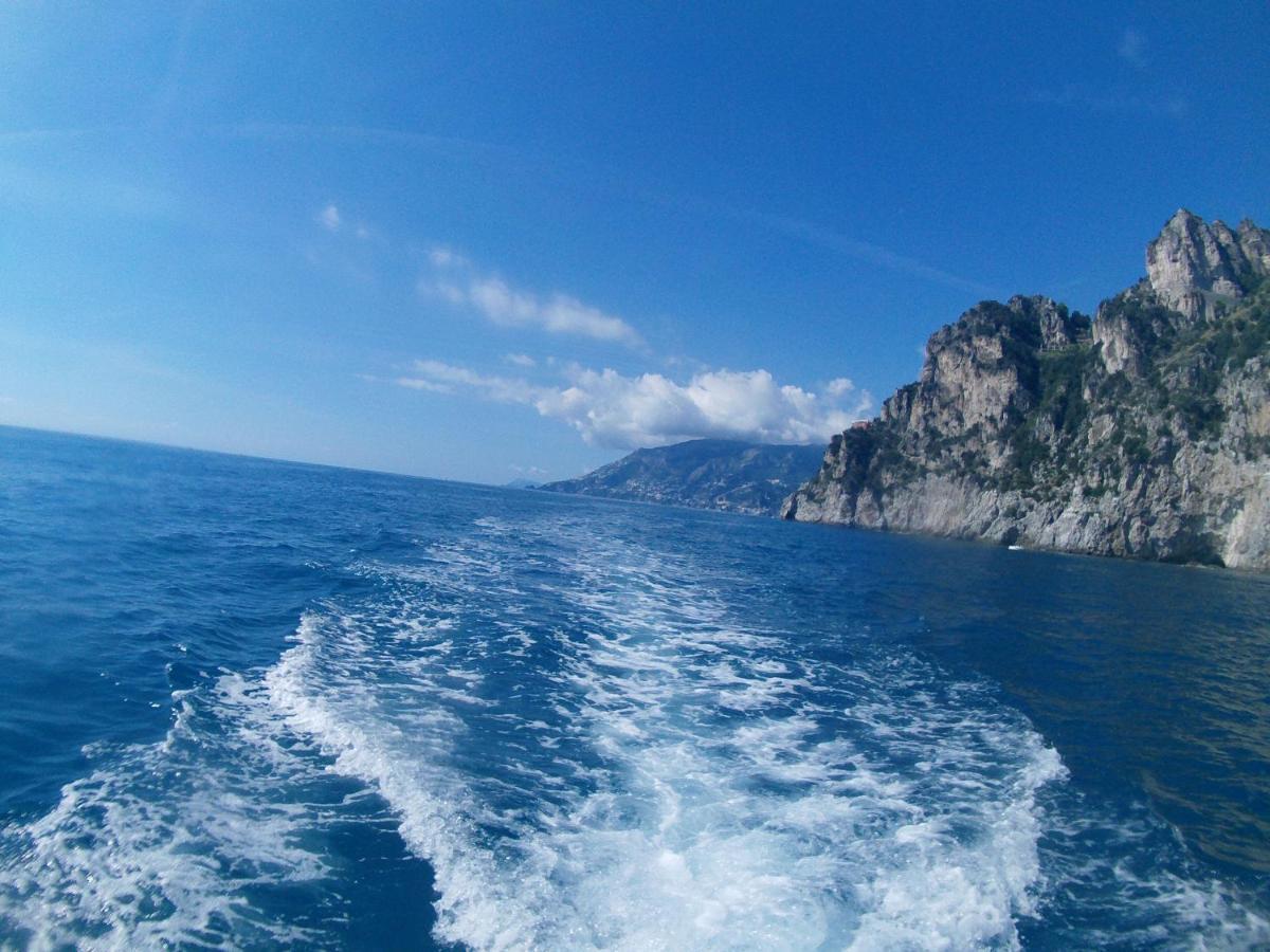 Casa Vacanza Brezza Di Maestrale Salerno Ngoại thất bức ảnh