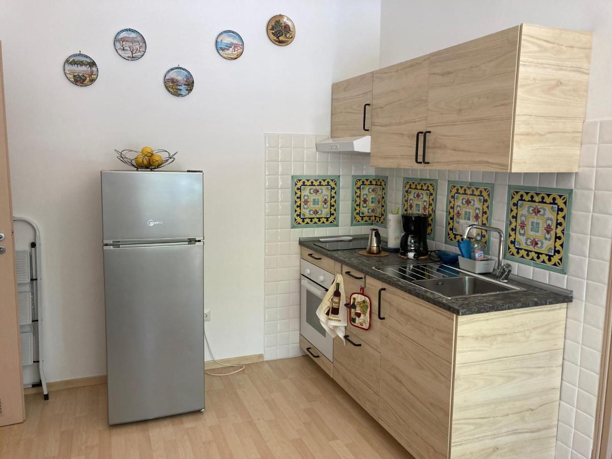 Casa Vacanza Brezza Di Maestrale Salerno Ngoại thất bức ảnh