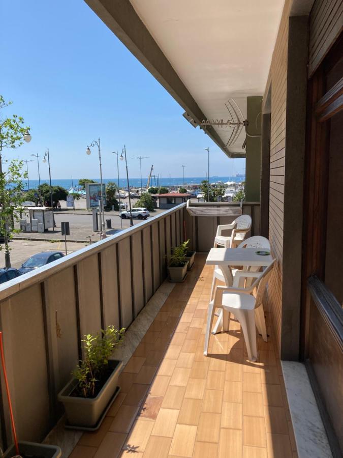 Casa Vacanza Brezza Di Maestrale Salerno Ngoại thất bức ảnh