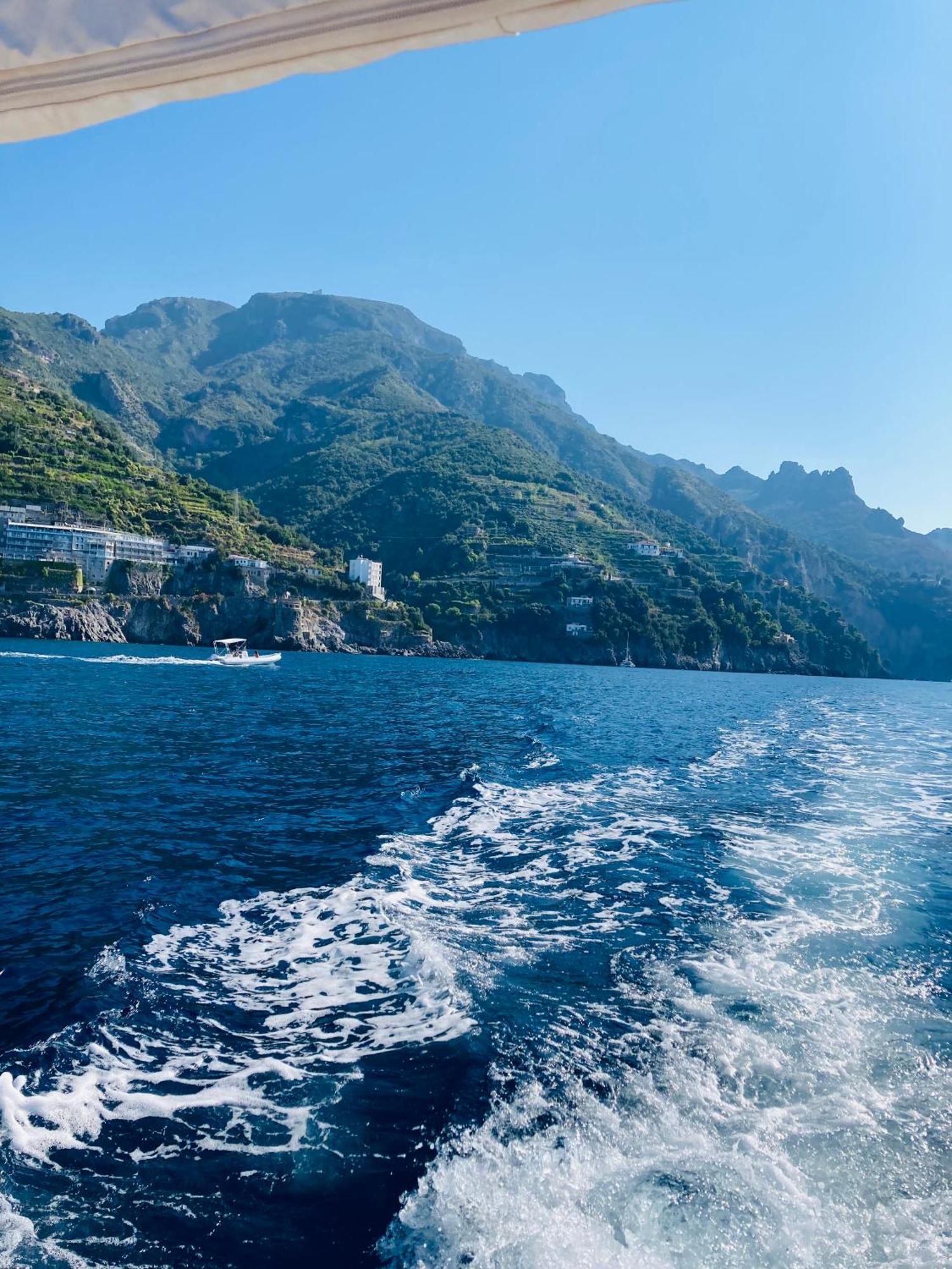 Casa Vacanza Brezza Di Maestrale Salerno Ngoại thất bức ảnh